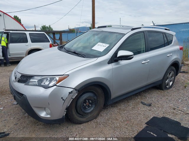 Toyota Rav4 Xle 2015 JTMRFREV9FD121688 Image 2