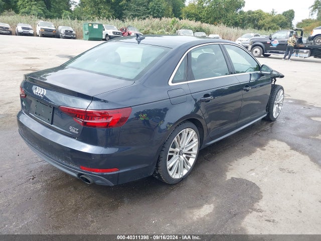 2018 AUDI A4 WAUFNAF4XJA124698 Photo 3