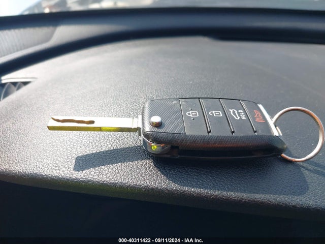 KIA Optima Lx 2016 KNAGT4L33G5106990 Image 11