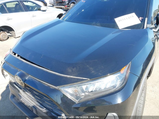Toyota RAV4 LE 2019 2T3K1RFV7KW050311 Image 10