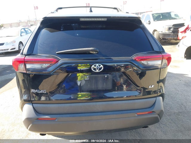 Toyota RAV4 LE 2019 2T3K1RFV7KW050311 Image 17