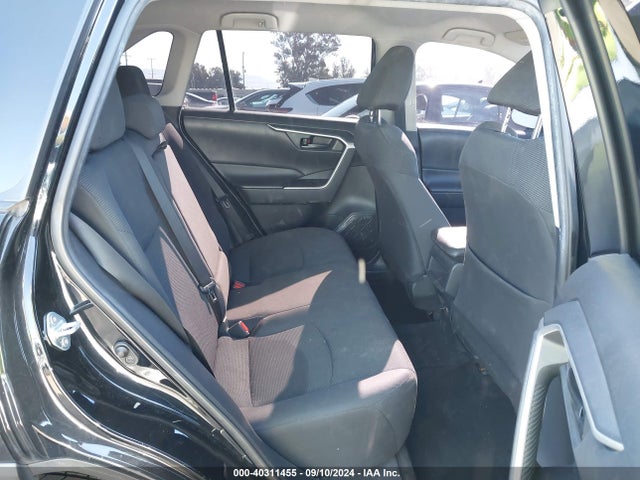 Toyota RAV4 LE 2019 2T3K1RFV7KW050311 Image 8