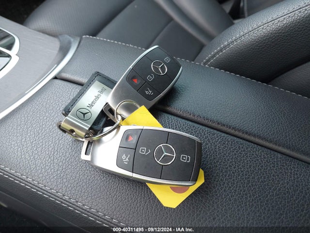 W1KWF8EB5LR581504 Mercedes-Benz C 300 4matic