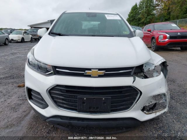 3GNCJKSB9JL229941 Chevrolet TRAX LS