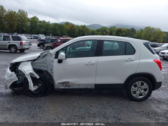 3GNCJKSB9JL229941 Chevrolet TRAX LS