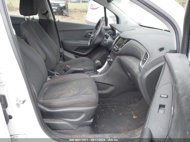 3GNCJKSB9JL229941 Chevrolet TRAX LS
