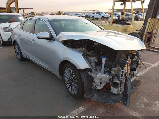 KIA Cadenza Premium 2018 KNALB4J18J5100645 Image 1