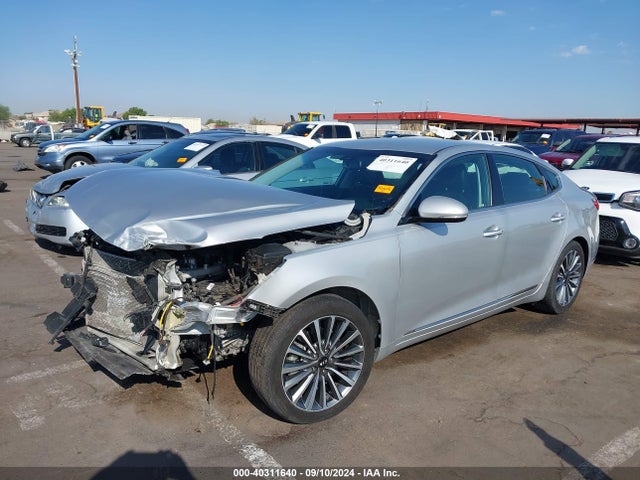 KIA Cadenza Premium 2018 KNALB4J18J5100645 Image 2