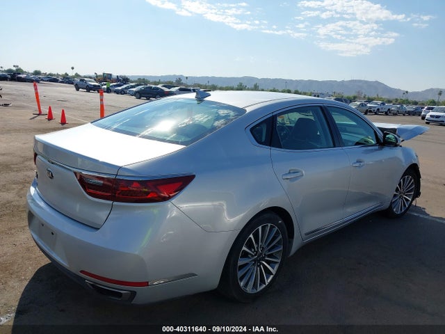 KIA Cadenza Premium 2018 KNALB4J18J5100645 Image 4