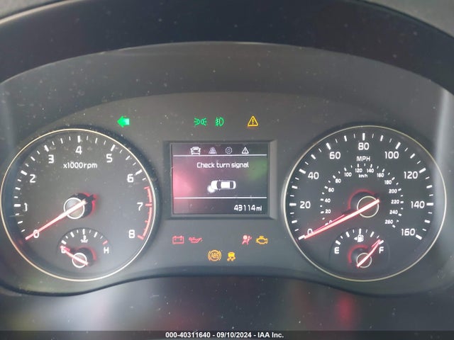 KIA Cadenza Premium 2018 KNALB4J18J5100645 Image 7