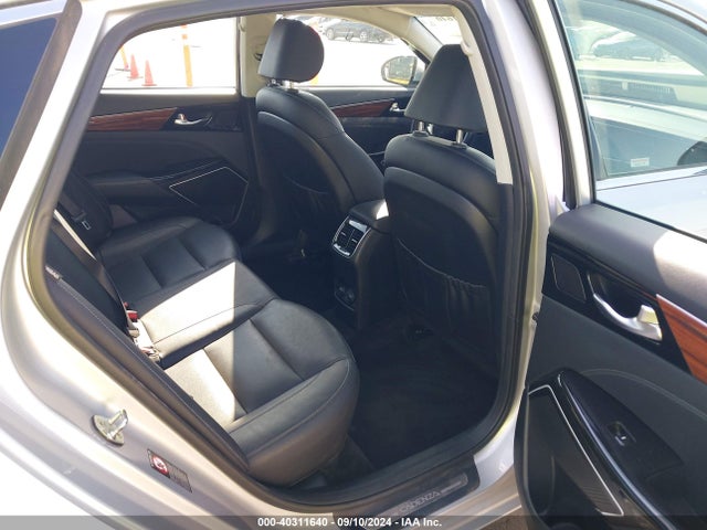KIA Cadenza Premium 2018 KNALB4J18J5100645 Image 8