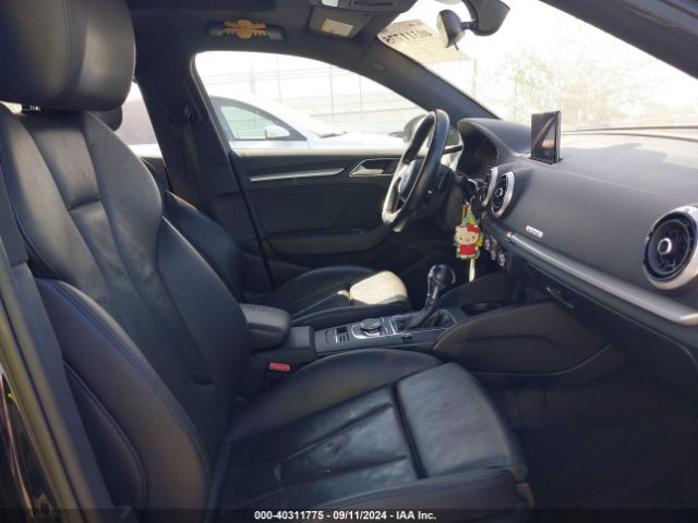 WAUUPBFF5HA119136 Audi A3 E-tron 1.4t Premium