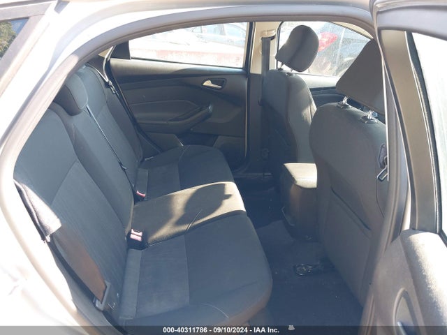 Ford FOCUS SE 2015 1FADP3K23FL342486 Image 8