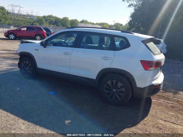 3VVMX7B23NM055701 Volkswagen Taos 1.5t S