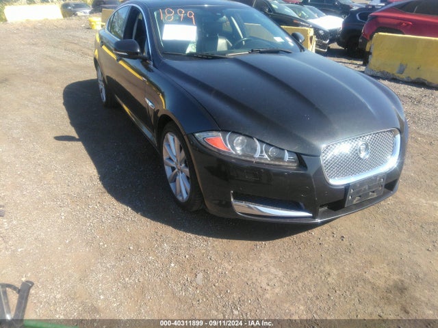 2013 JAGUAR XF SAJWJ0EF3D8S81093 Photo 0