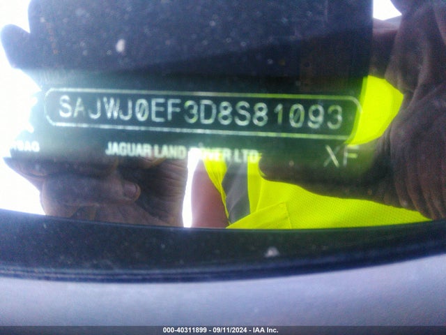 2013 JAGUAR XF SAJWJ0EF3D8S81093 Photo 8