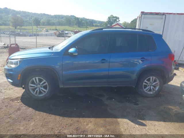 WVGAV7AX2HW503446 Volkswagen Tiguan 2.0t S