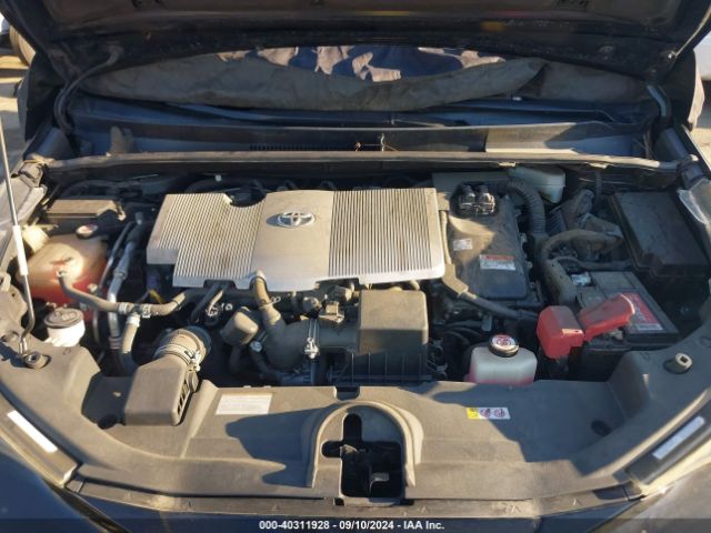 JTDKBRFU8H3038927 Toyota Prius Two
