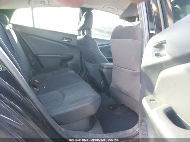 JTDKBRFU8H3038927 Toyota Prius Two