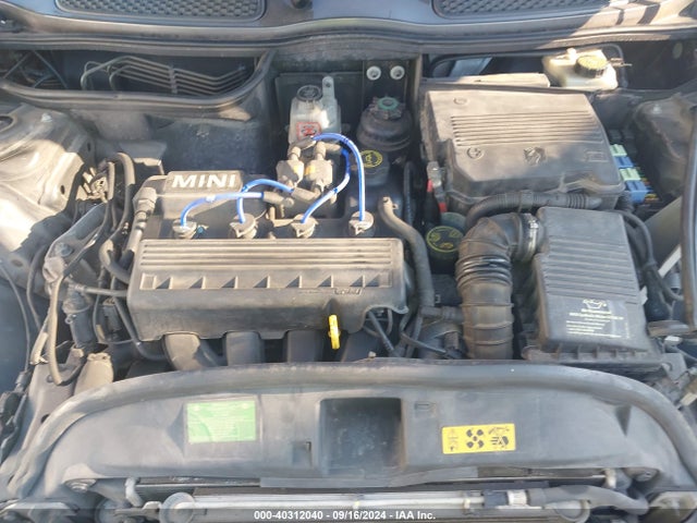 2006 MINI COOPER WMWRC33516TJ74123 Photo 9