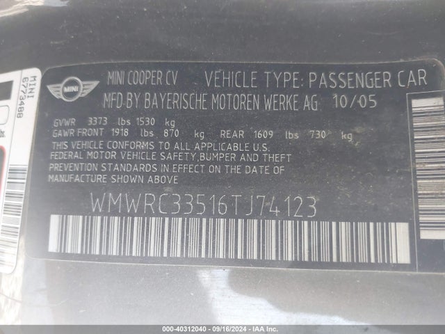 2006 MINI COOPER WMWRC33516TJ74123 Photo 8
