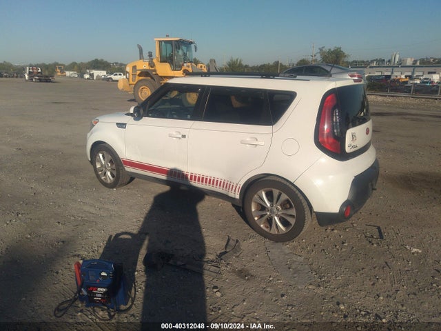 KIA SOUL + 2015 KNDJP3A5XF7204591 Image 3