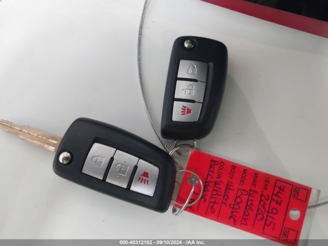 5N1AT2MT9LC747915 Nissan Rogue S Fwd