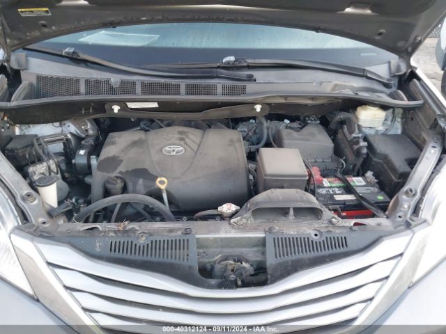 5TDYZ3DC3HS894955 Toyota Sienna Xle 8 Passenger