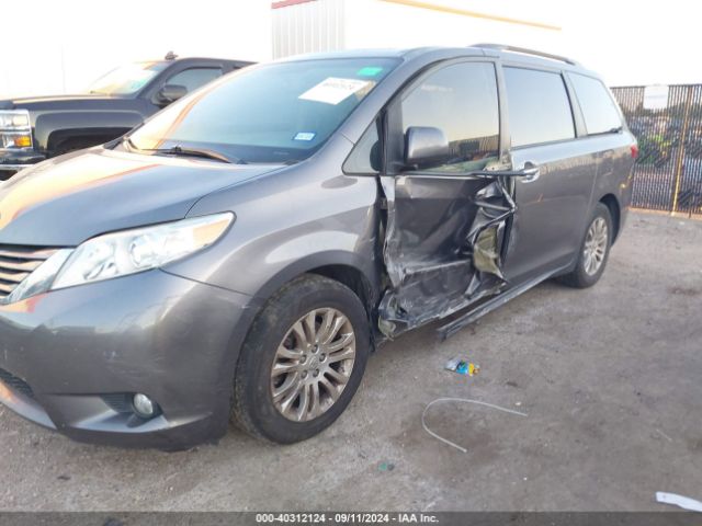 5TDYZ3DC3HS894955 Toyota Sienna Xle 8 Passenger