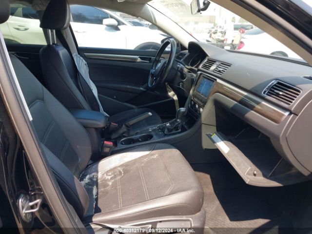 1VWBT7A38GC048806 Volkswagen Passat 1.8t Se