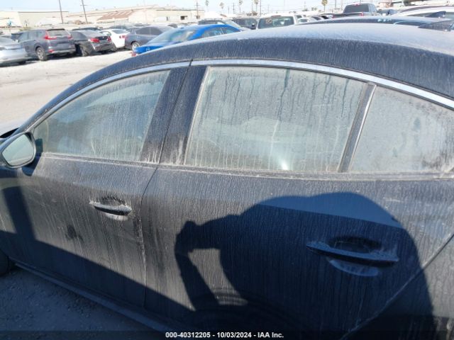 3MZBPBDL1NM309627 Mazda Mazda3 Premium