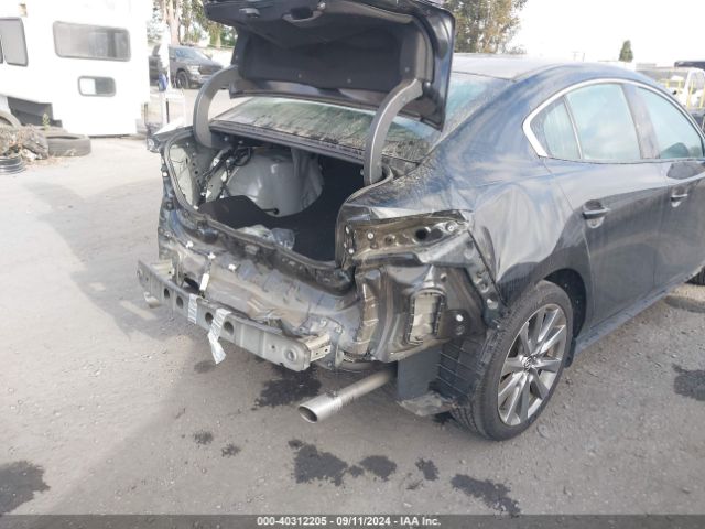 3MZBPBDL1NM309627 Mazda Mazda3 Premium
