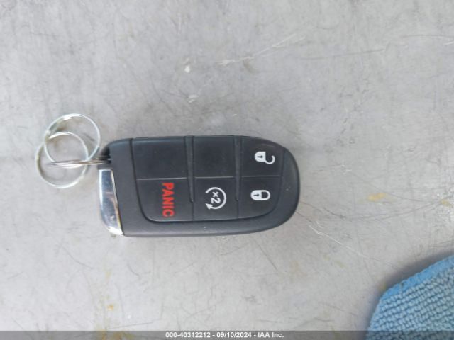 ZACNJAD12LPL33789 Jeep Renegade Limited Fwd
