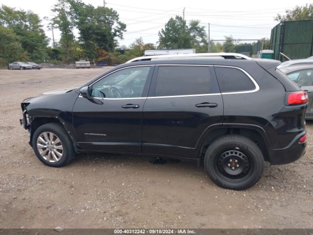 1C4PJMJS3GW319001 Jeep Cherokee Overland
