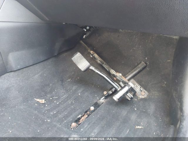 2T1BURHE2GC520590 Toyota Corolla Le Plus