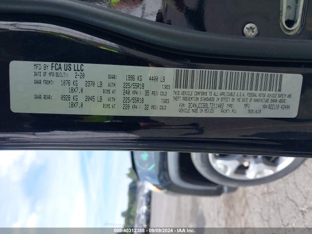 3C4NJCCB9LT211402 Jeep Compass Limited Fwd