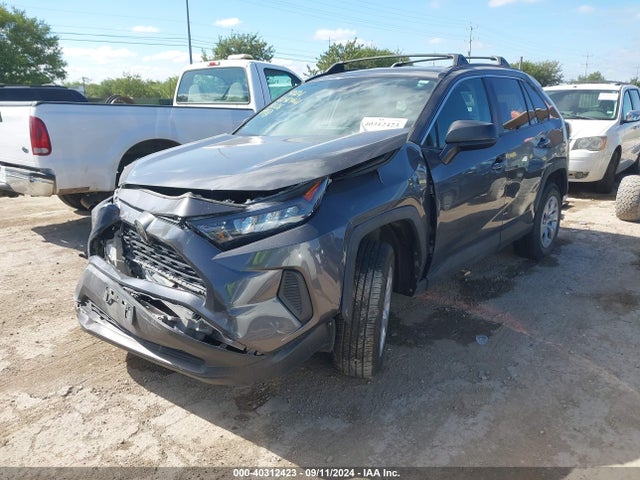 Toyota RAV4 LE 2021 2T3H1RFV5MW130316 Image 2