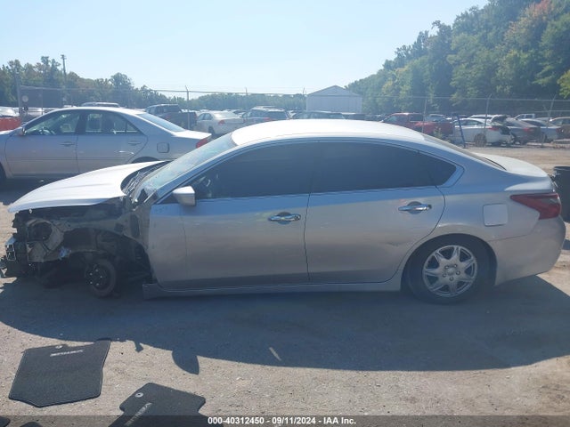 Nissan Altima 2.5 S 2018 1N4AL3AP6JC296947 Image 15