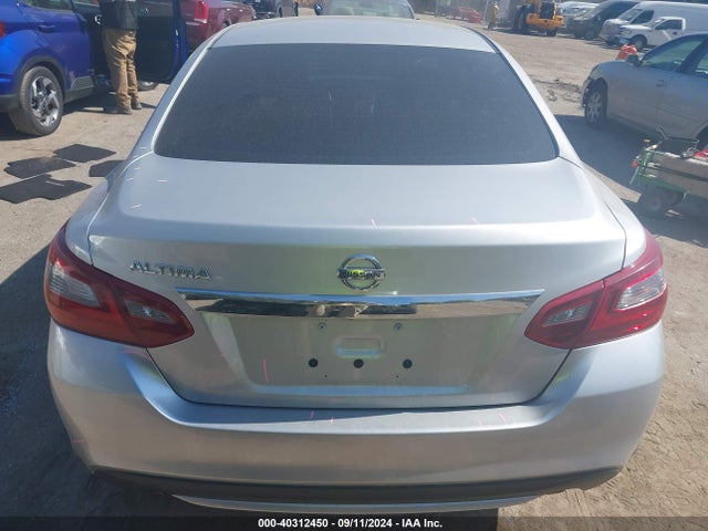 Nissan Altima 2.5 S 2018 1N4AL3AP6JC296947 Image 17