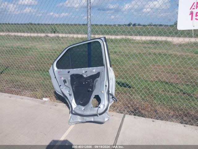 2GNAXNEV5N6146806 Chevrolet Equinox Fwd Premier