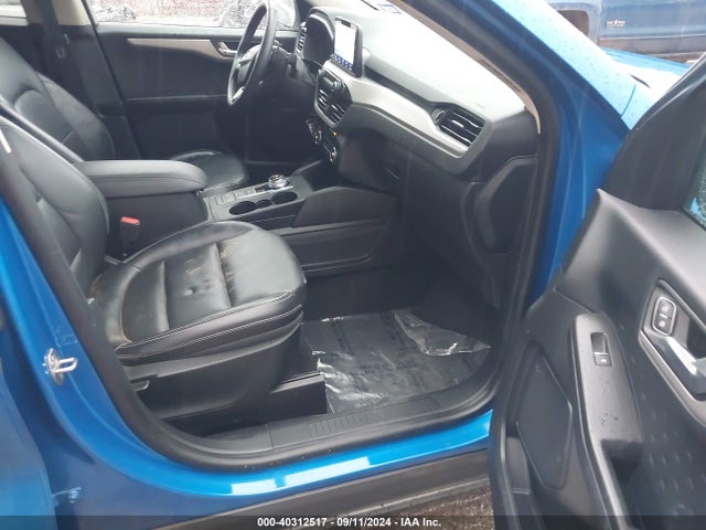 1FMCU9H95LUA15725 Ford ESCAPE SEL