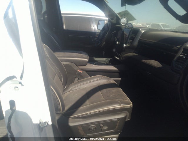 1C6SRFHT0NN332330 RAM 1500 Limited  4x4 5'7 Box