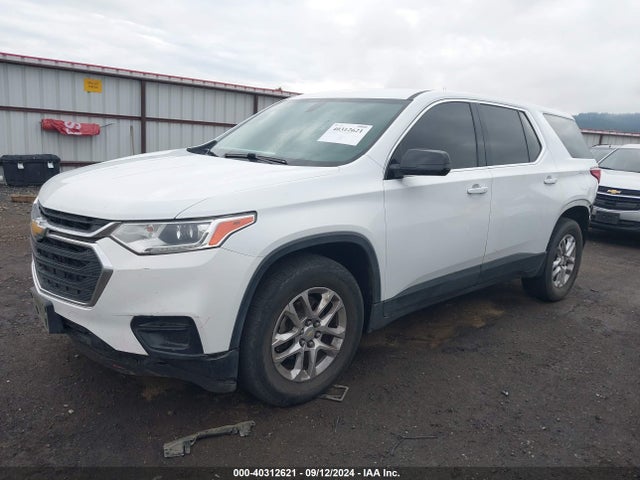 Chevrolet Traverse Ls 2018 1GNEVFKW2JJ193220 Image 2