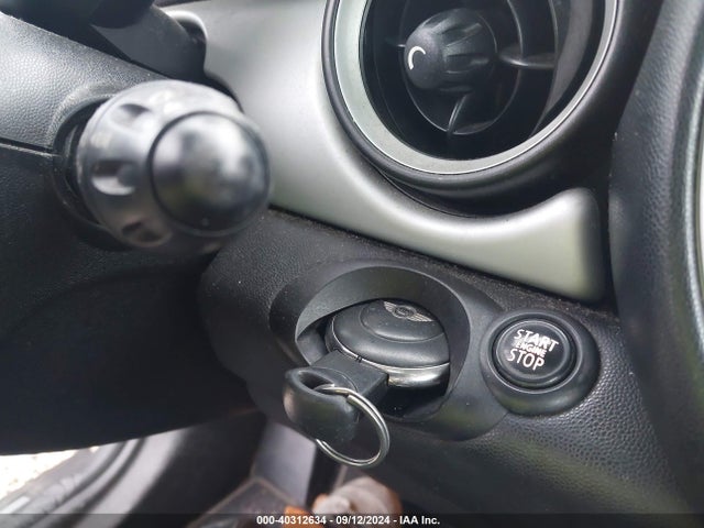 2012 MINI COOPER CLUBMAN WMWZF3C52CT488964 Photo 10