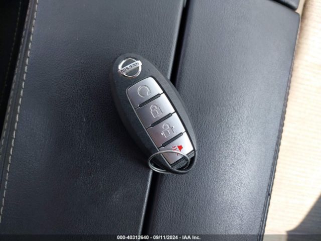 5N1AT3BB0MC763888 Nissan Rogue Sv Intelligent Awd