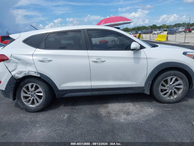 Hyundai TUCSON SE 2018 KM8J23A42JU708242 Image 13