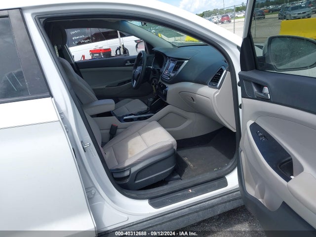 Hyundai TUCSON SE 2018 KM8J23A42JU708242 Image 5