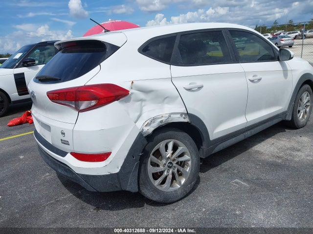 Hyundai TUCSON SE 2018 KM8J23A42JU708242 Image 6