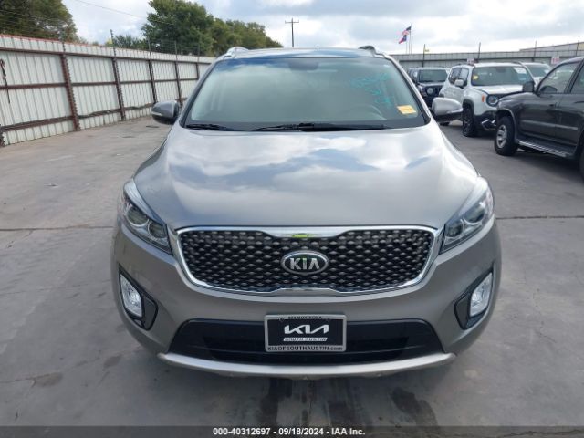 5XYPKDA52HG338063 KIA Sorento 3.3l Sx