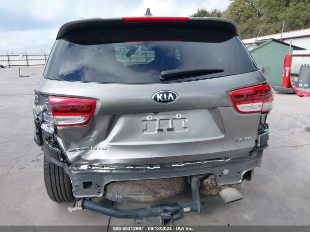 5XYPKDA52HG338063 KIA Sorento 3.3l Sx